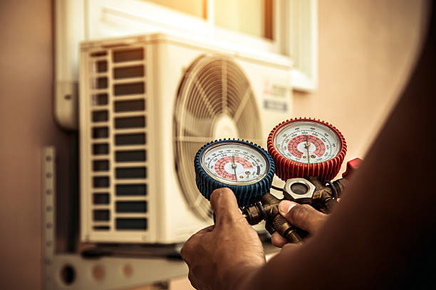 Professional Hvac technician working in Palmer, IL